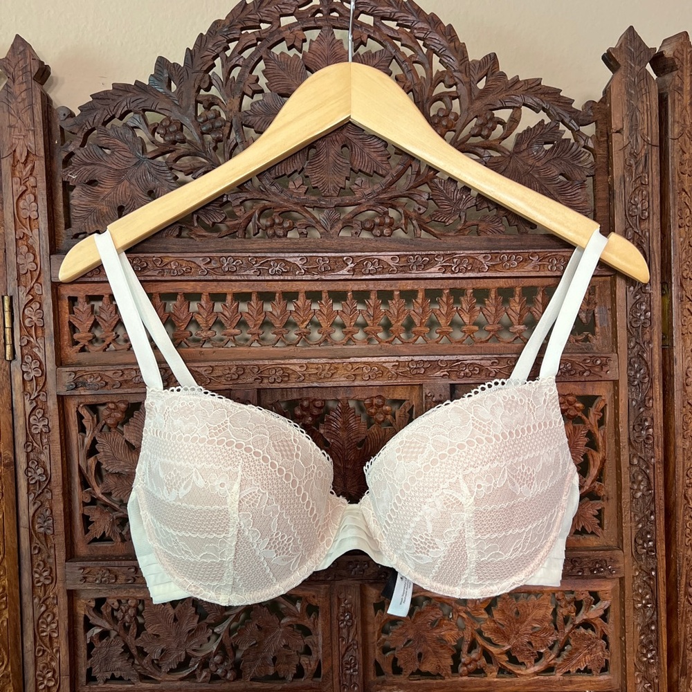 Adore Me Cream Lace Padded Bra Underwire Balconette Push Up Nude/Ivory 34DD